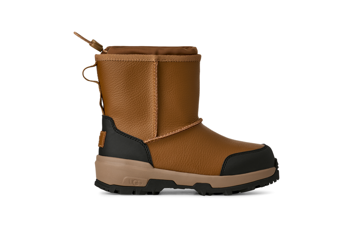 UGG Adirondack Boot XXV Pull-On – Barn – Chestnut