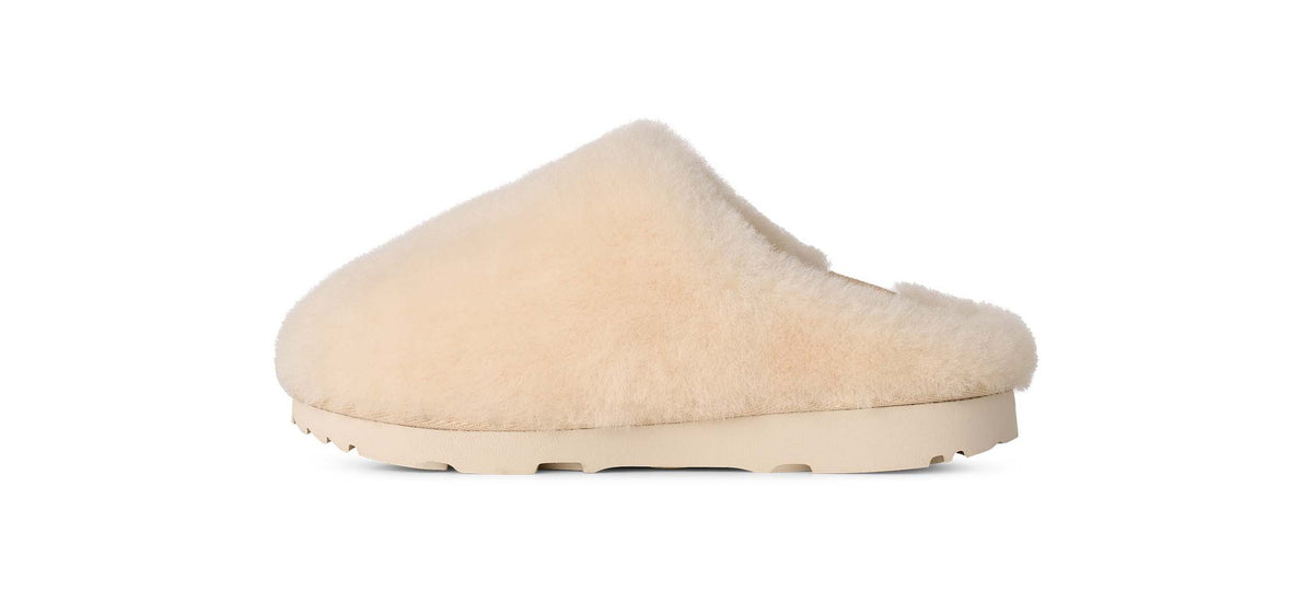 UGG Classic Fluffed Slip-On – Barn – Natural