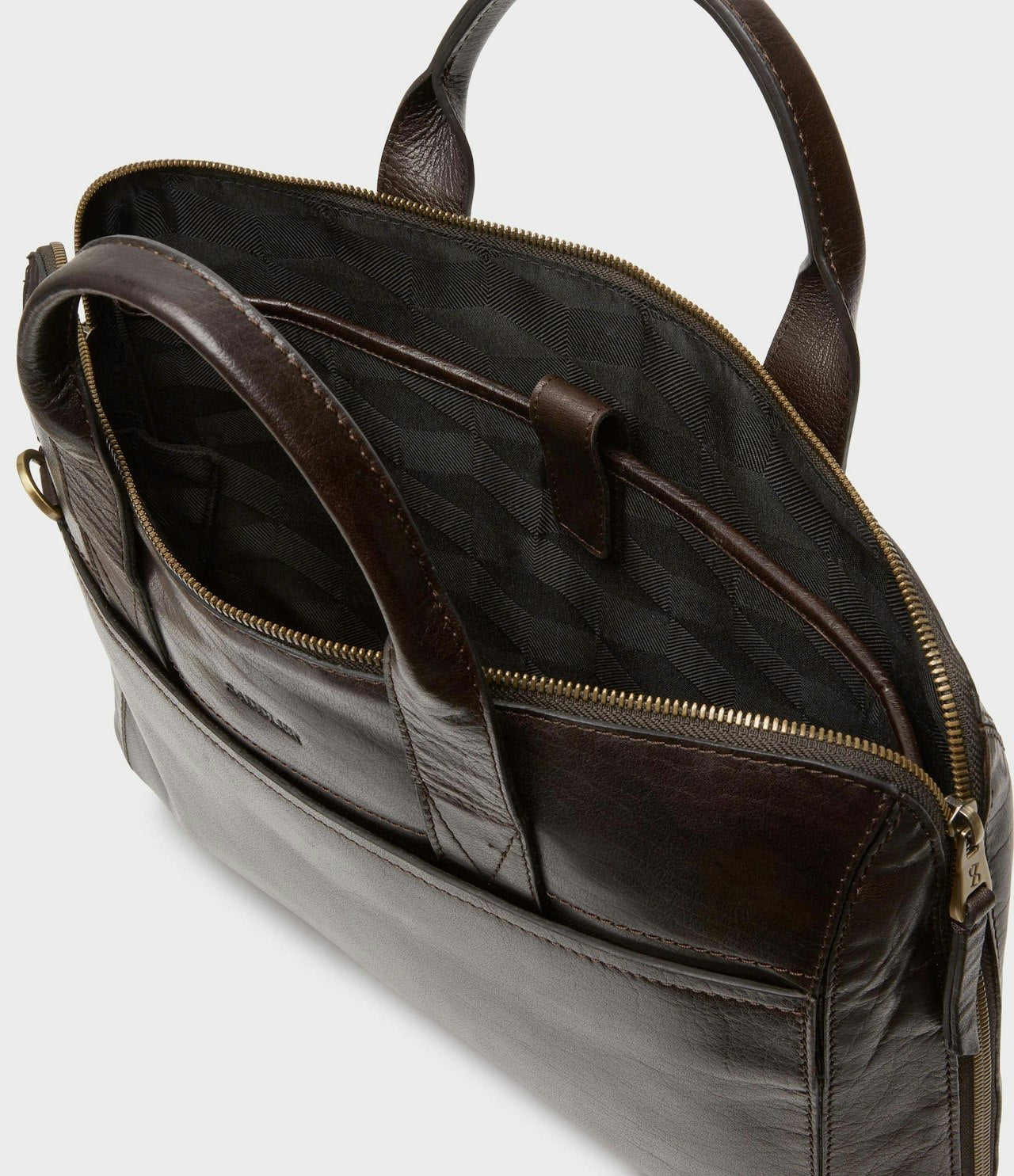 Saddler Gustav Datorväska 15" - Mörkbrun - Travels And Bags