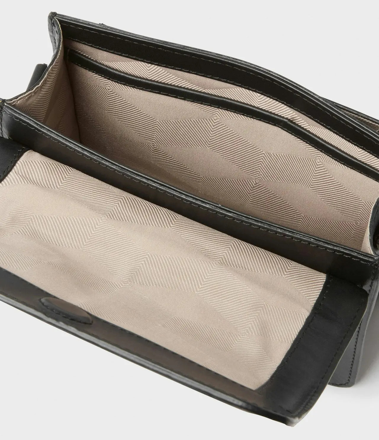 Saddler Vouga Axelremsväska - Travels And Bags