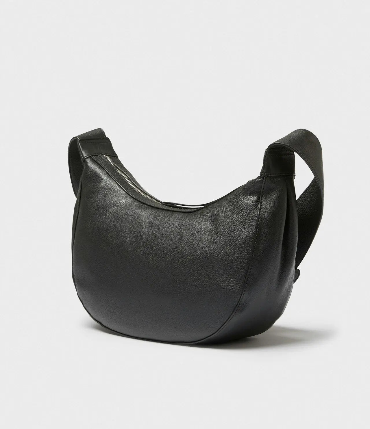 Saddler Runn Axelremsväska - Travels And Bags