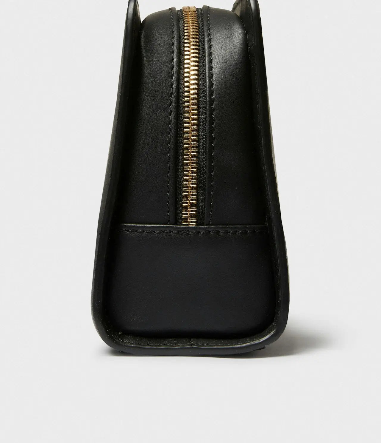 Saddler Roxen Axelremsväska - Travels And Bags