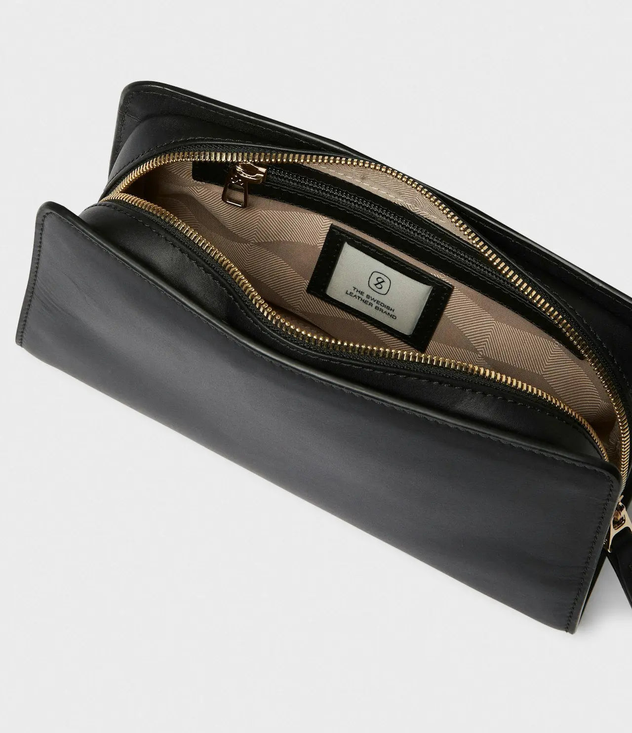 Saddler Roxen Axelremsväska - Travels And Bags