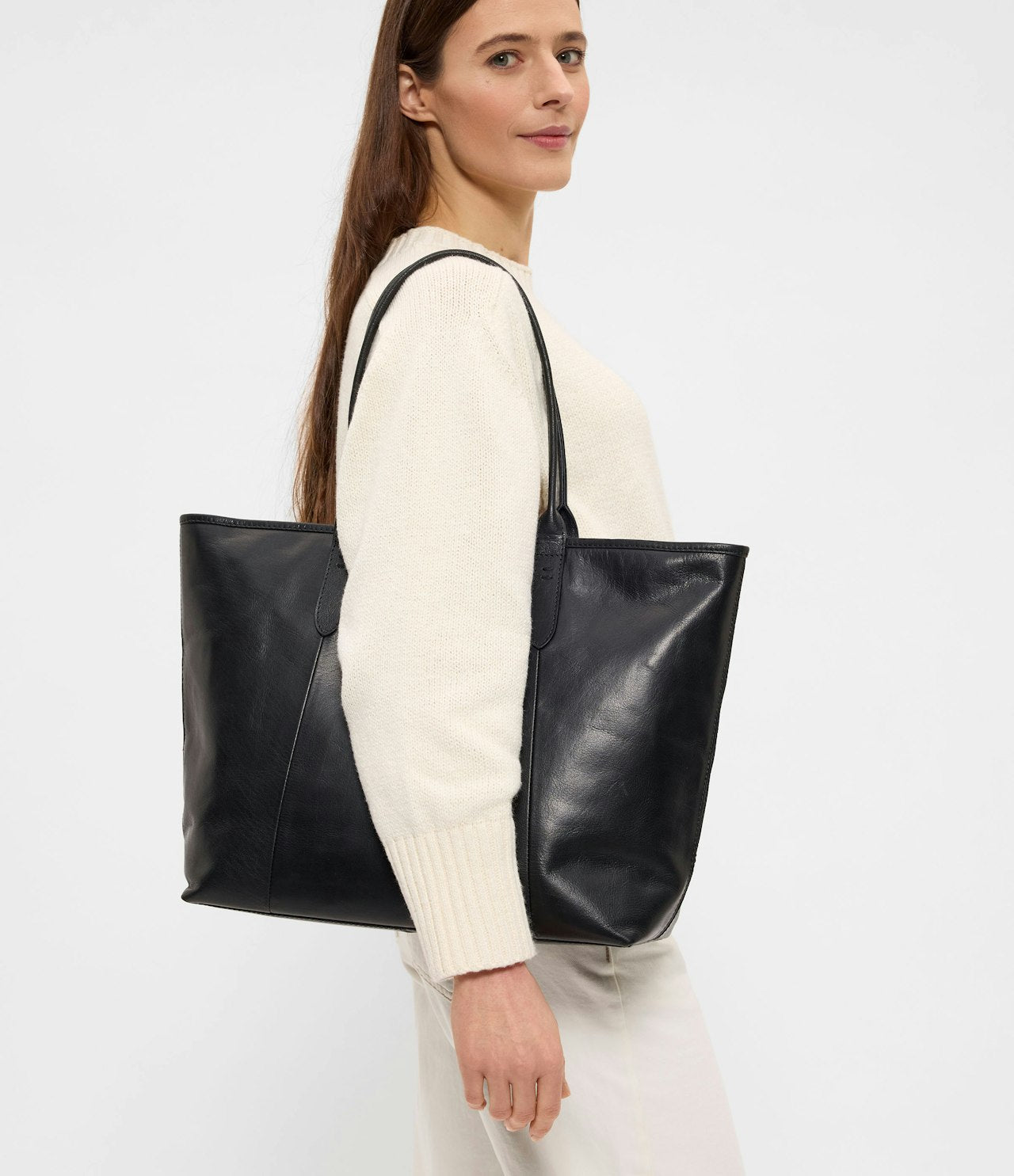 Saddler Parisa Tote bag - Svart - Travels And Bags
