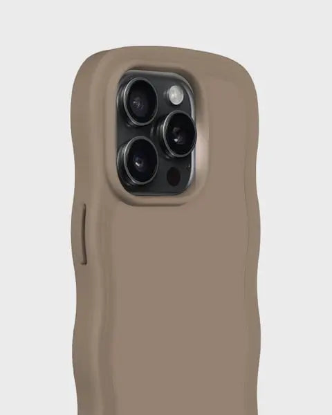 Holdit Telefonskal Wavy iPhone 14 Pro - Ljusbrun - Travels And Bags