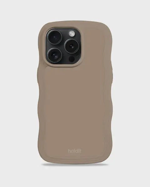 Holdit Telefonskal Wavy iPhone 15 Pro Max - Ljusbrun - Travels And Bags