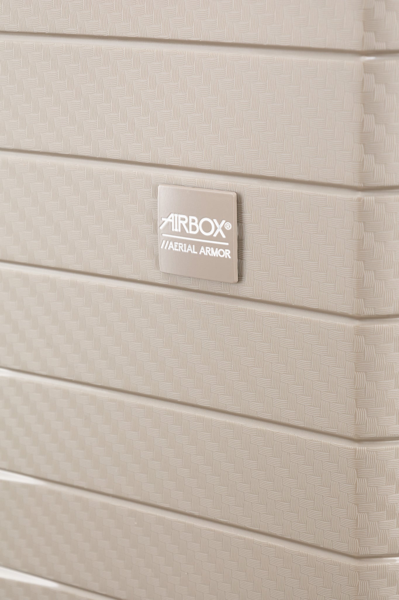 Airbox AZ18 Mellanstor Resväska 66 cm - Champagne