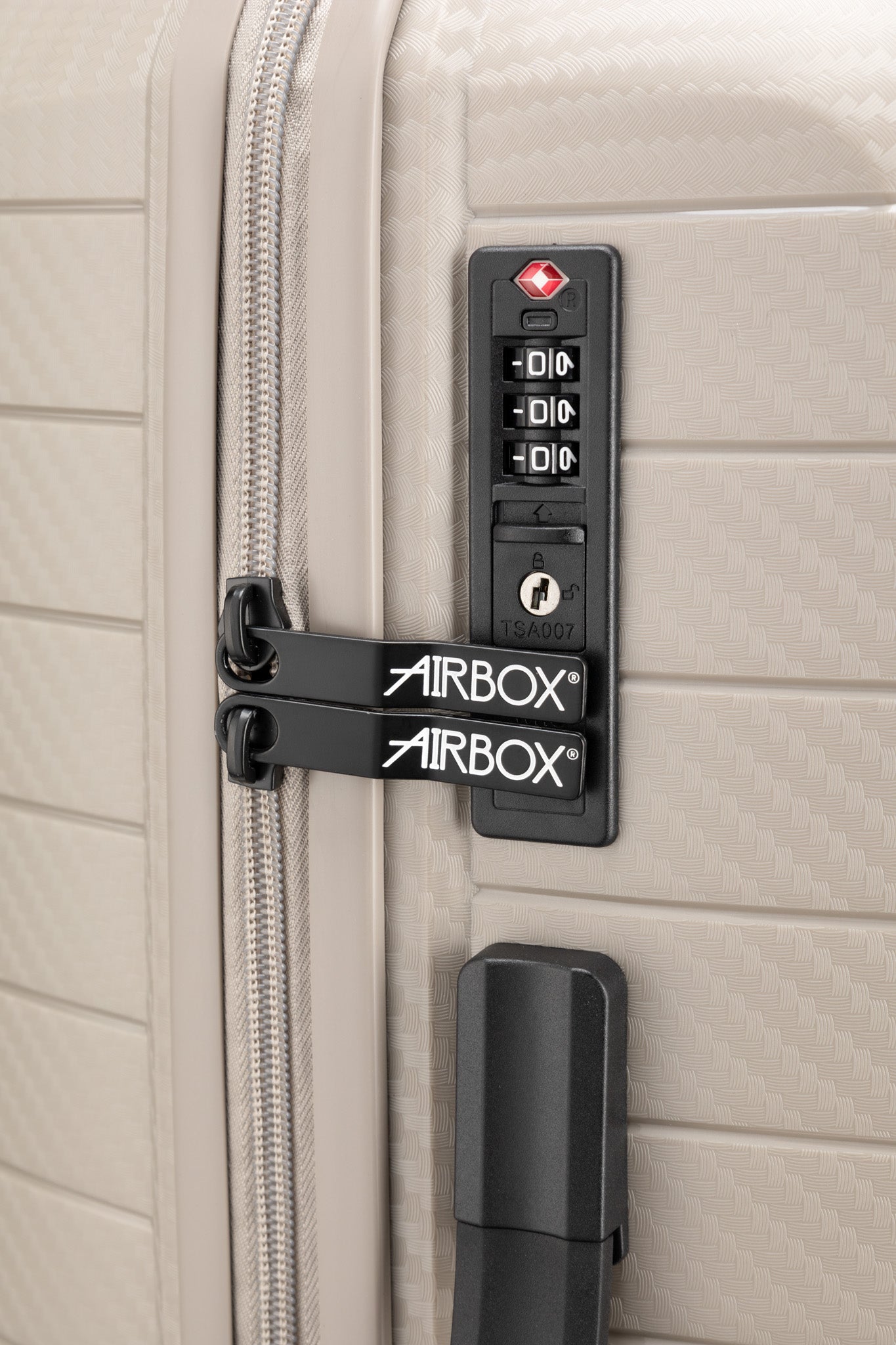 Airbox AZ18 Mellanstor Resväska 66 cm - Champagne