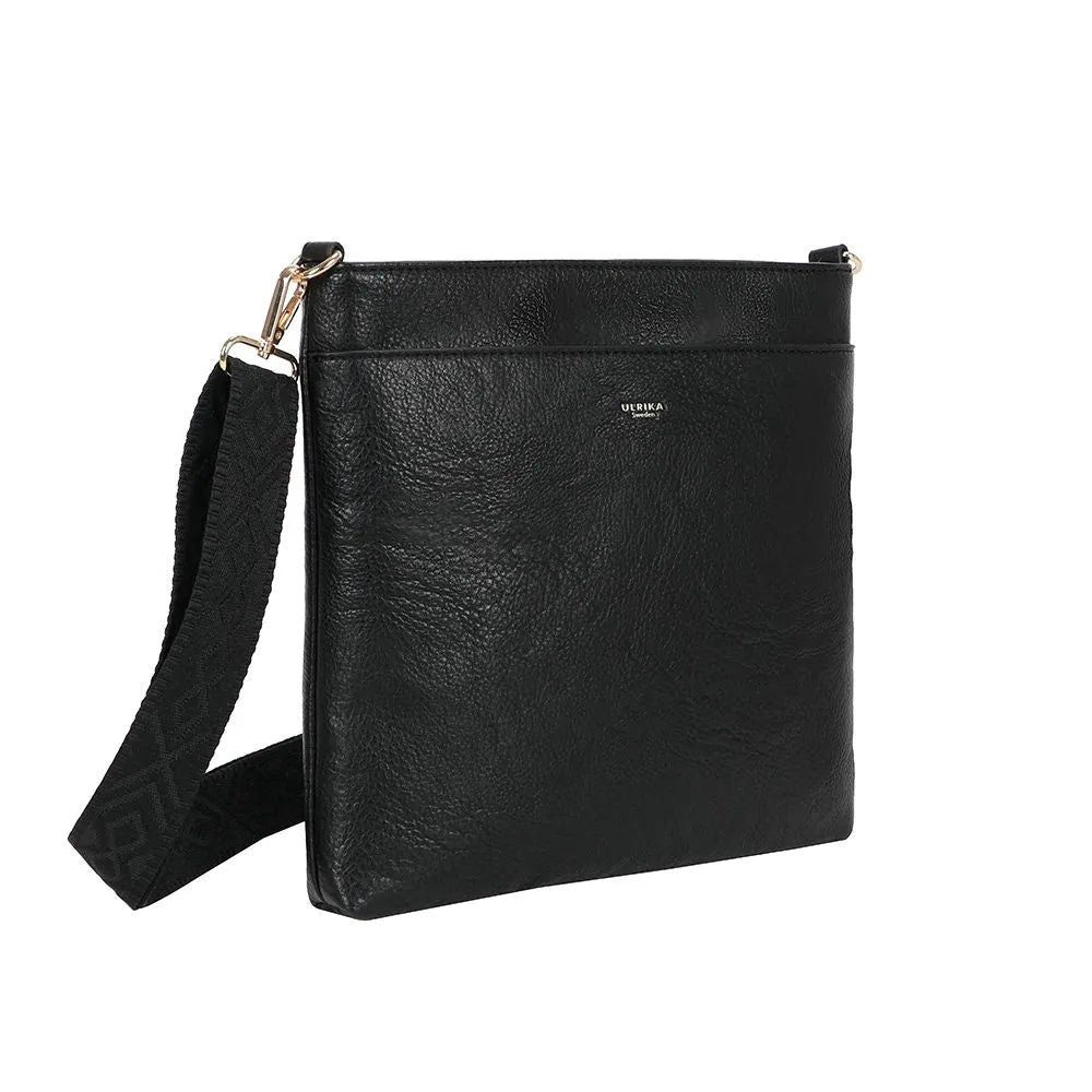 Ulrika Design Pocket Crossbodyväska Stor 30x27x4 cm